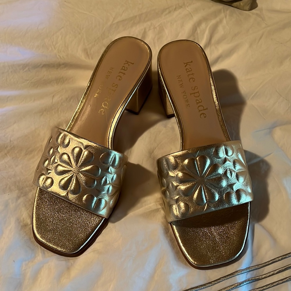 Fabulous Kate Spade Metallic Gold Floral Embossed Block Heel Sandals, women 11